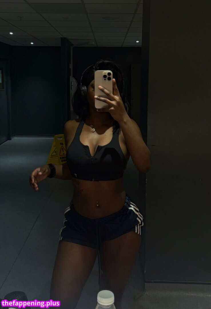 Yyaizabennett नग्न OnlyFans फोटो #5