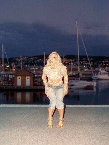 Zara larsson 1 image