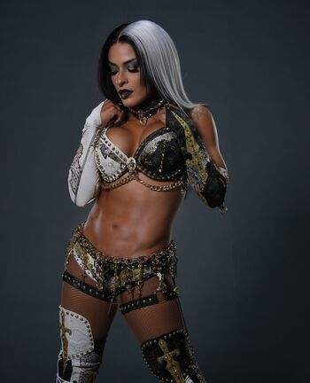 Zelina Vega