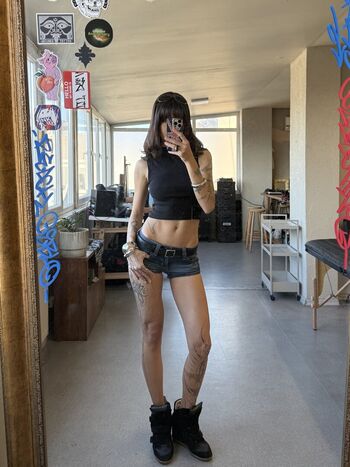 Zeynep kurubacak image