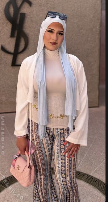 Zeynohijabi image