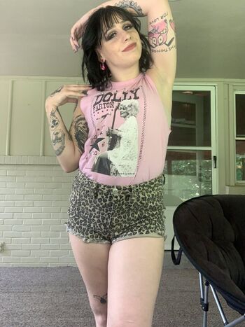 Ziggy haim page 3 image