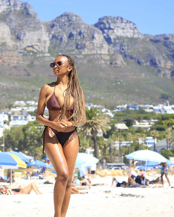 Zizipho ondiswa page 2 image