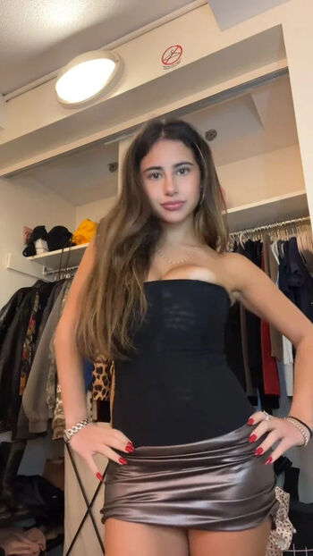 Zoe ducorsky image