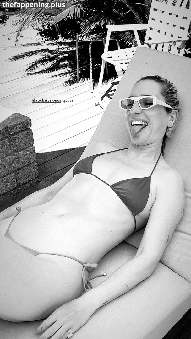 Zoe Lister Jones / https: / zoelisterjones Foto OnlyFans Nuda #35