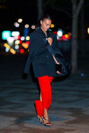 Zoe saldana image