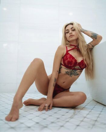 Zoe serena image