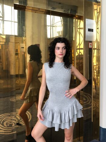 Zoe steiner image