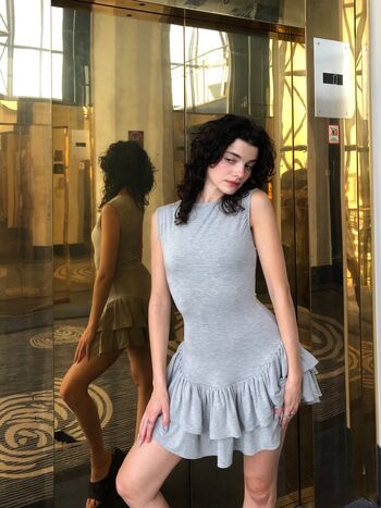 Zoe steiner image