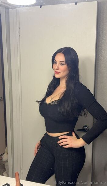 zoeemonroe
