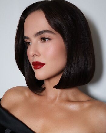 Zoey deutch page 2 image