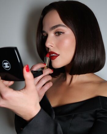 Zoey deutch page 2 image