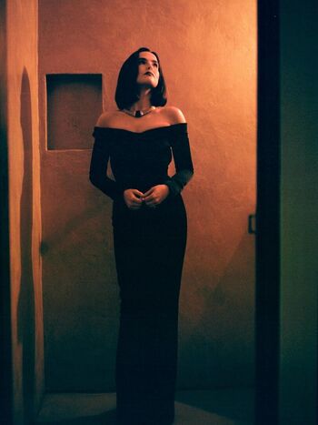 Zoey deutch page 2 image