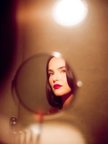 Zoey deutch page 2 image