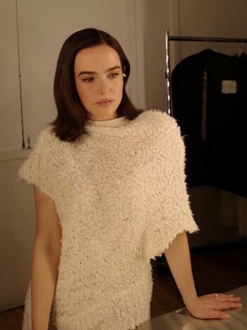 Zoey deutch page 2 image