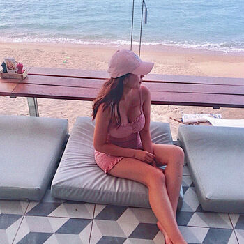 Zoeytaiii zoey 1 image