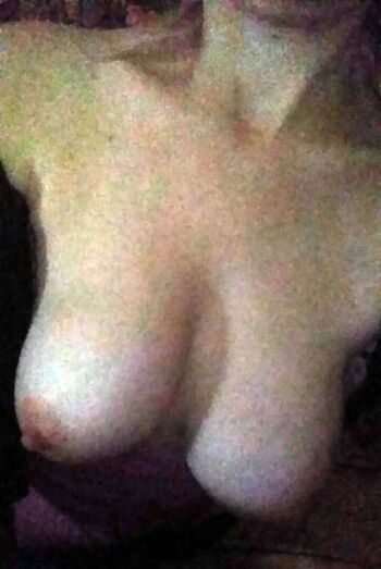 Zoryana r image