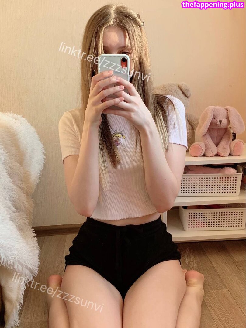 Zzzsunvi Fotografie OnlyFans Dezbrăcată #73